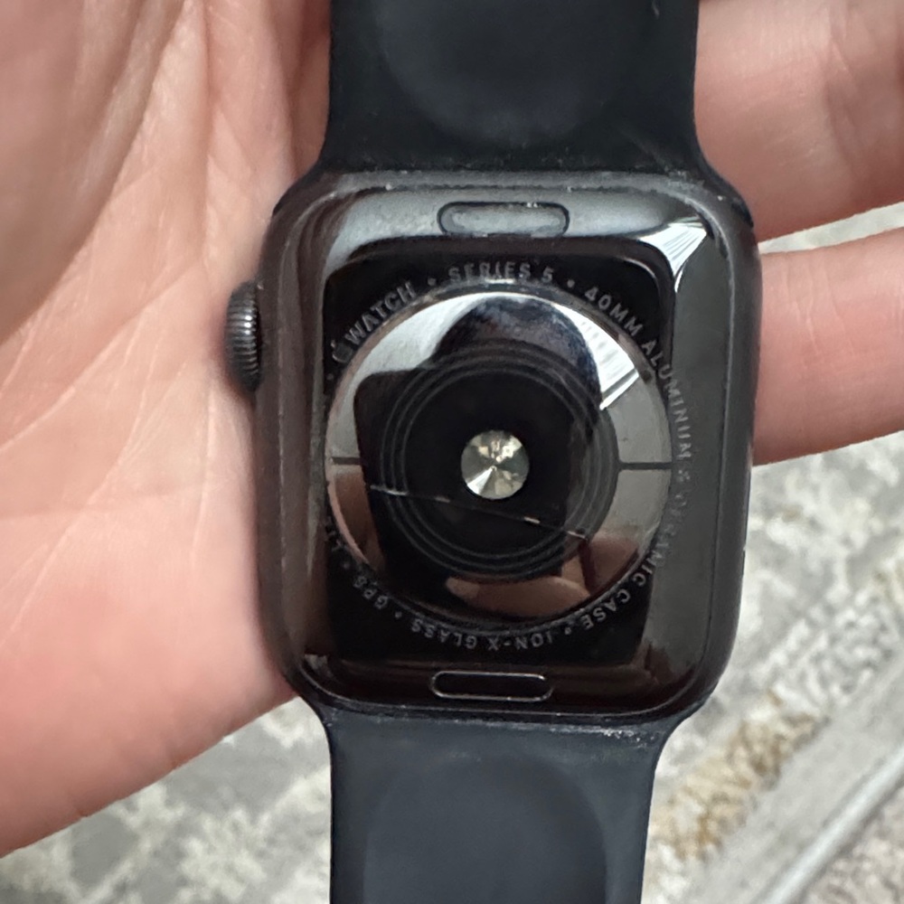 apple watch series  5 Black Smartwatch 40mm Aluminum Ceramic Case 32gb